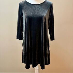 NWT Agnes and Dora Velvet Swing Tunic Size Medium